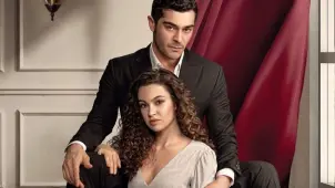 Bir Gece Masalı'nda Şok Ayrılık: Canfeza ve Mahir'in Aşkı Sonlanıyor Mu? - 61Gündem