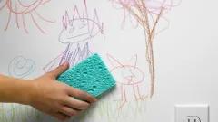 Duvarlardaki Lekeleri Anında Yok Eden 2 Pratik Temizlik Hilesi - 61Gündem